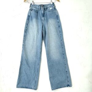 Hollister Ultra High-Rise Baggy Jeans